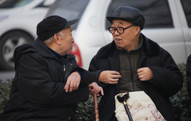 90岁老人：生病后我才明白，晚年谁都靠不住，就连亲情也是现实的