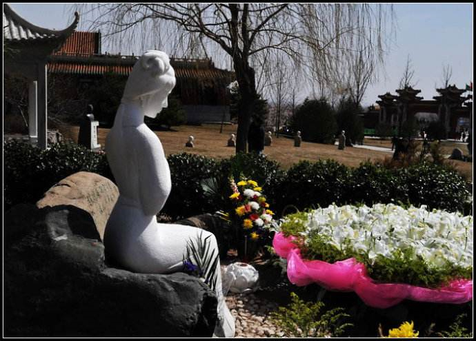 国内十大明星墓地