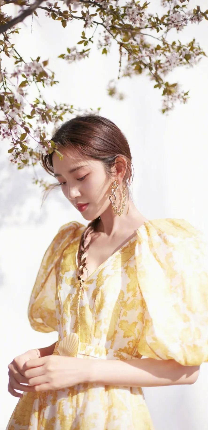 活波可爱—唐艺昕