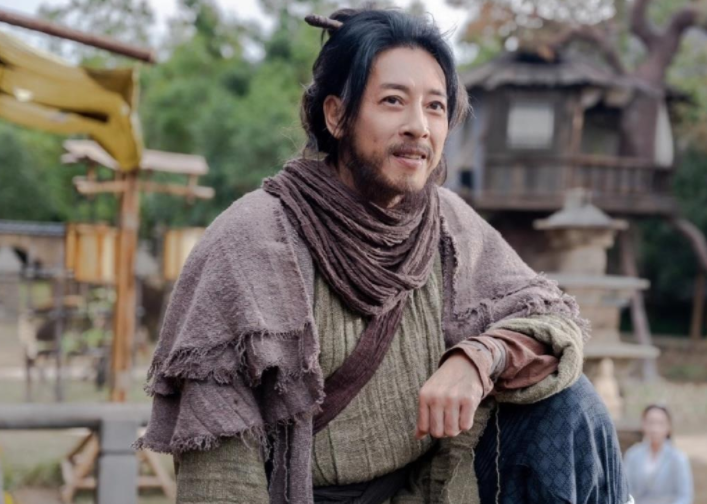 红得快，沉得也快，这7位“风光不再”的港星，如今有人露了原形