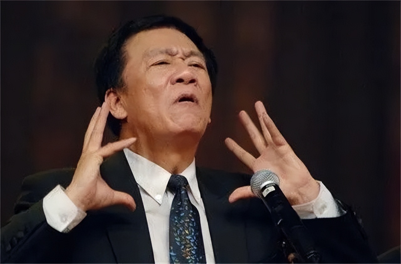 曾怨恨父亲14年,状告二伯侯耀华的侯瓒,如今已经43岁了