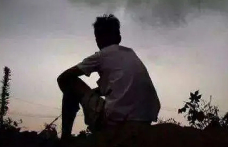 高考状元抢银行10万，被抓时仅花100多元，出狱后再考入重点大学