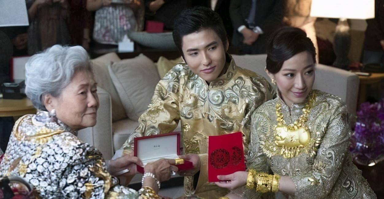 "好命儿媳"汪圆圆:出身模特嫁百亿豪门,3年抱3娃被宠上天