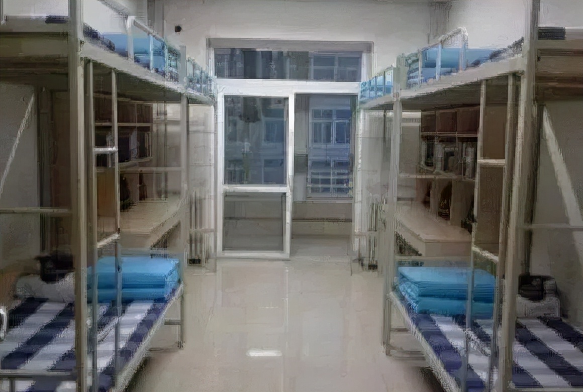 中国大学宿舍十大等级，你住在第几级？看到第3个我酸了...