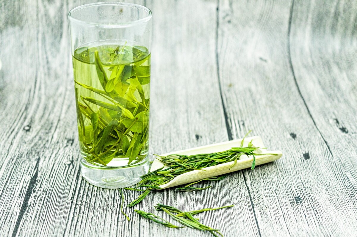 经常喝茶到底是“养生”，还是“养癌”？医生：注意2点就可以了