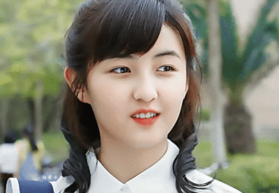 00后小花演技扛把子张子枫也翻车了?丧眉耷眼,台词都说不清.