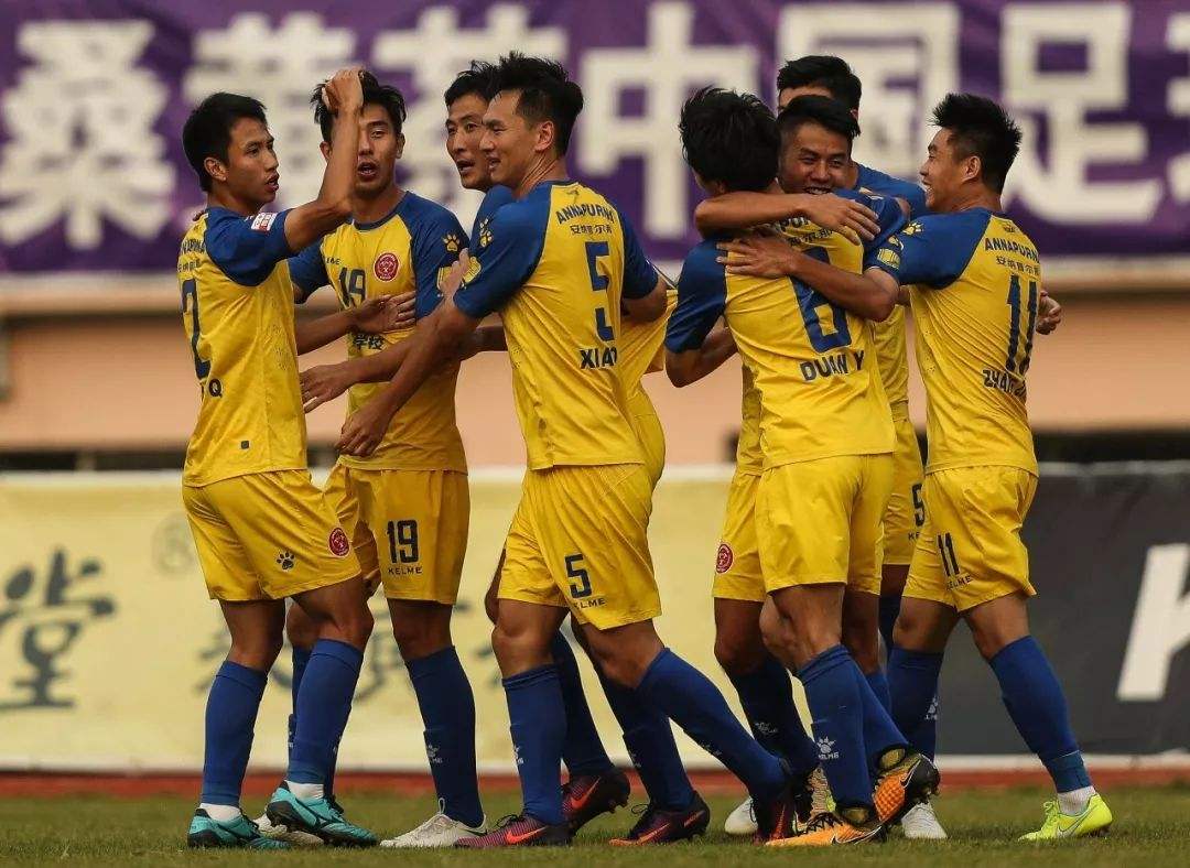 成都五牛足球队图片(四川足球二:由成都蓉城三千万奖励,看巴蜀川足