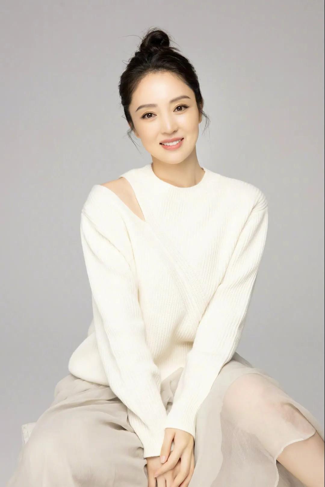 明星美图壁纸：董璇，优雅动人，太好看了