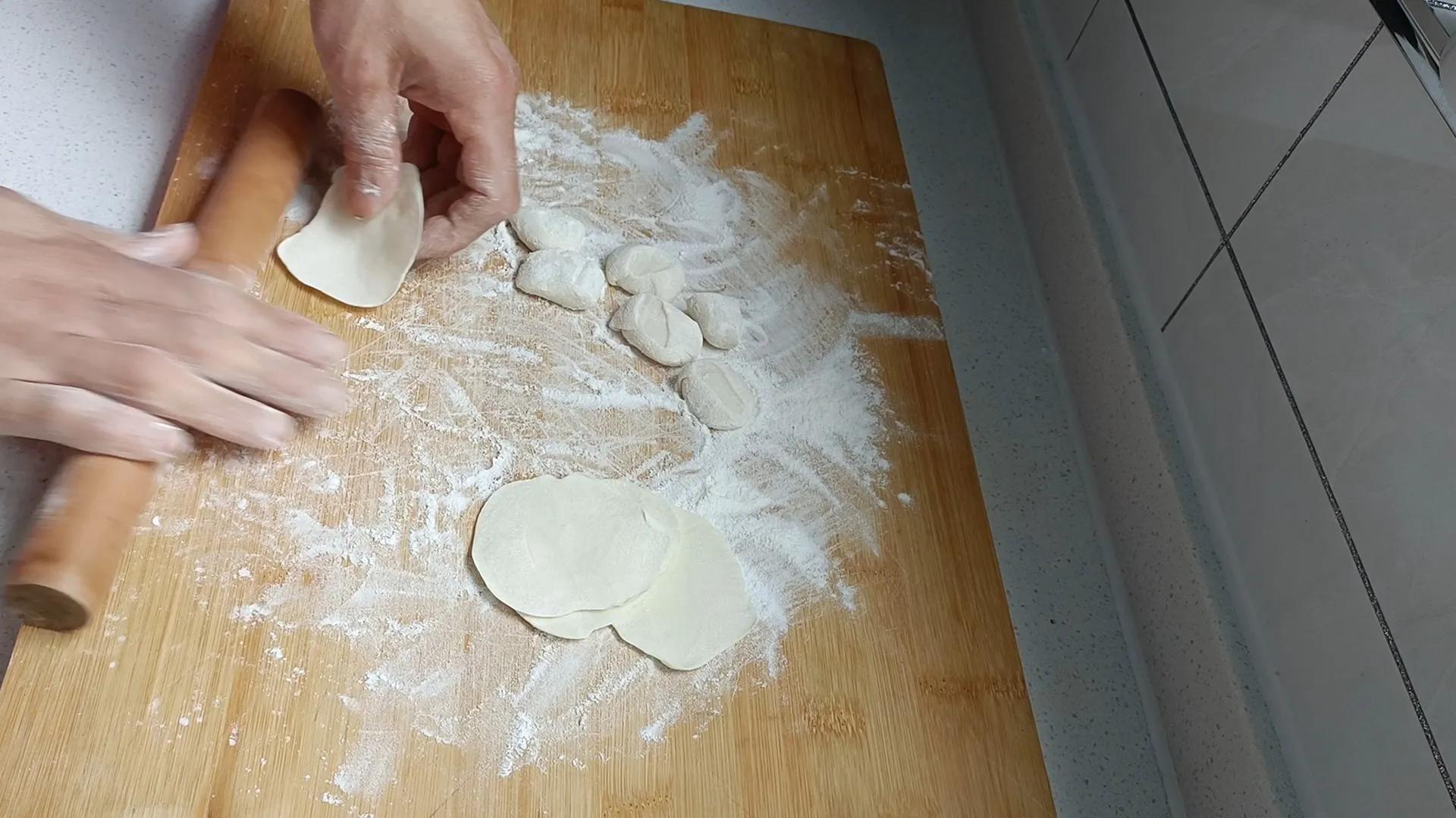 水饺怎么做好吃（懒人必学的水饺做法教程）