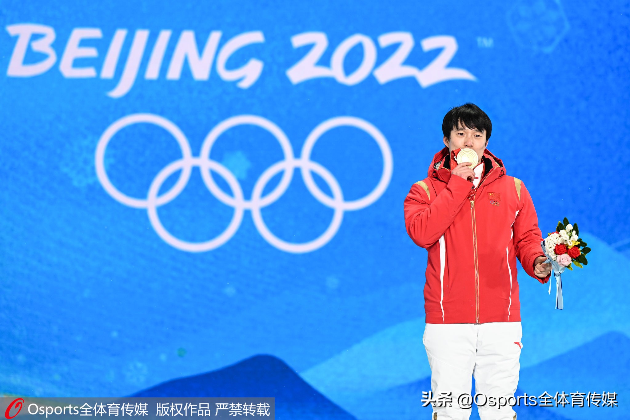 中国奥运会第一名的有哪些人(国际奥林匹克日来临，回顾北京冬奥会中国代表团奖牌榜)
