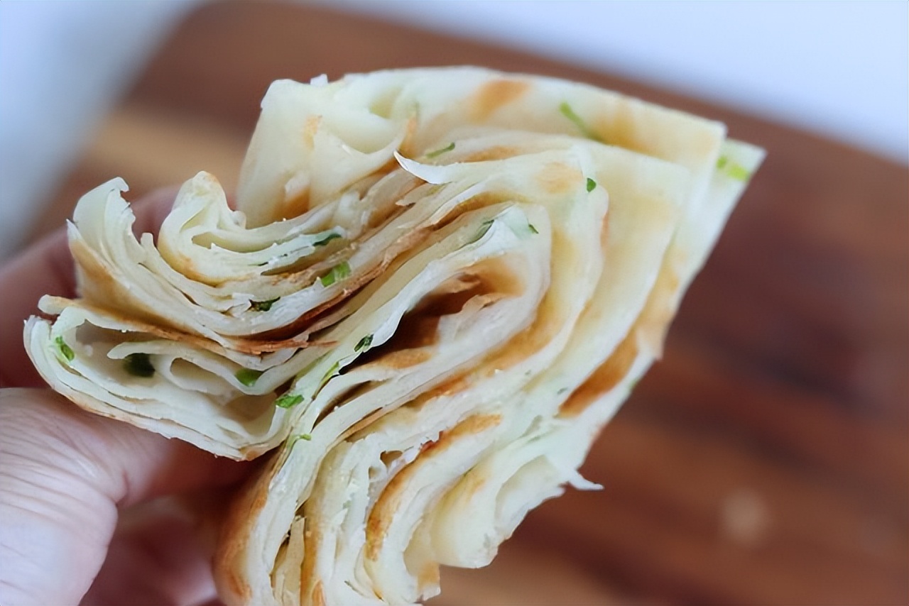 图片[20]-【葱花饼】做法步骤图  酥香层又多 凉了也不硬-起舞食谱网