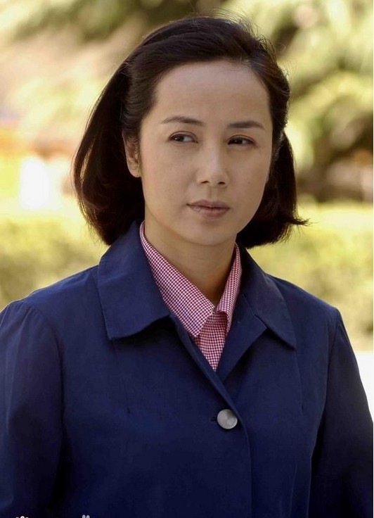蒋雯丽:嫁顾长卫30年,婚内互相背叛,纷繁中守住婚姻,终获圆满