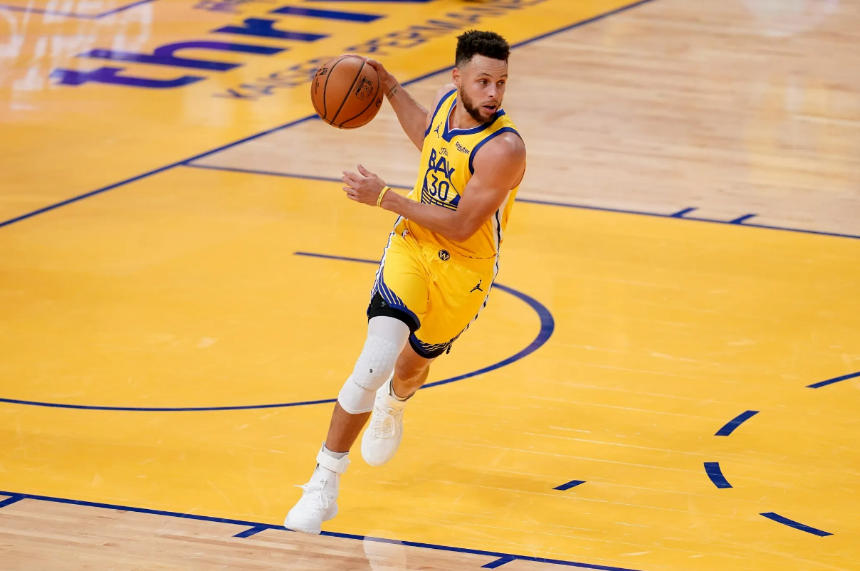 为什么nba巨星只有詹密(范甘迪：NBA历史上仅有3人完全享誉全球，艾弗森和韦德都不行)