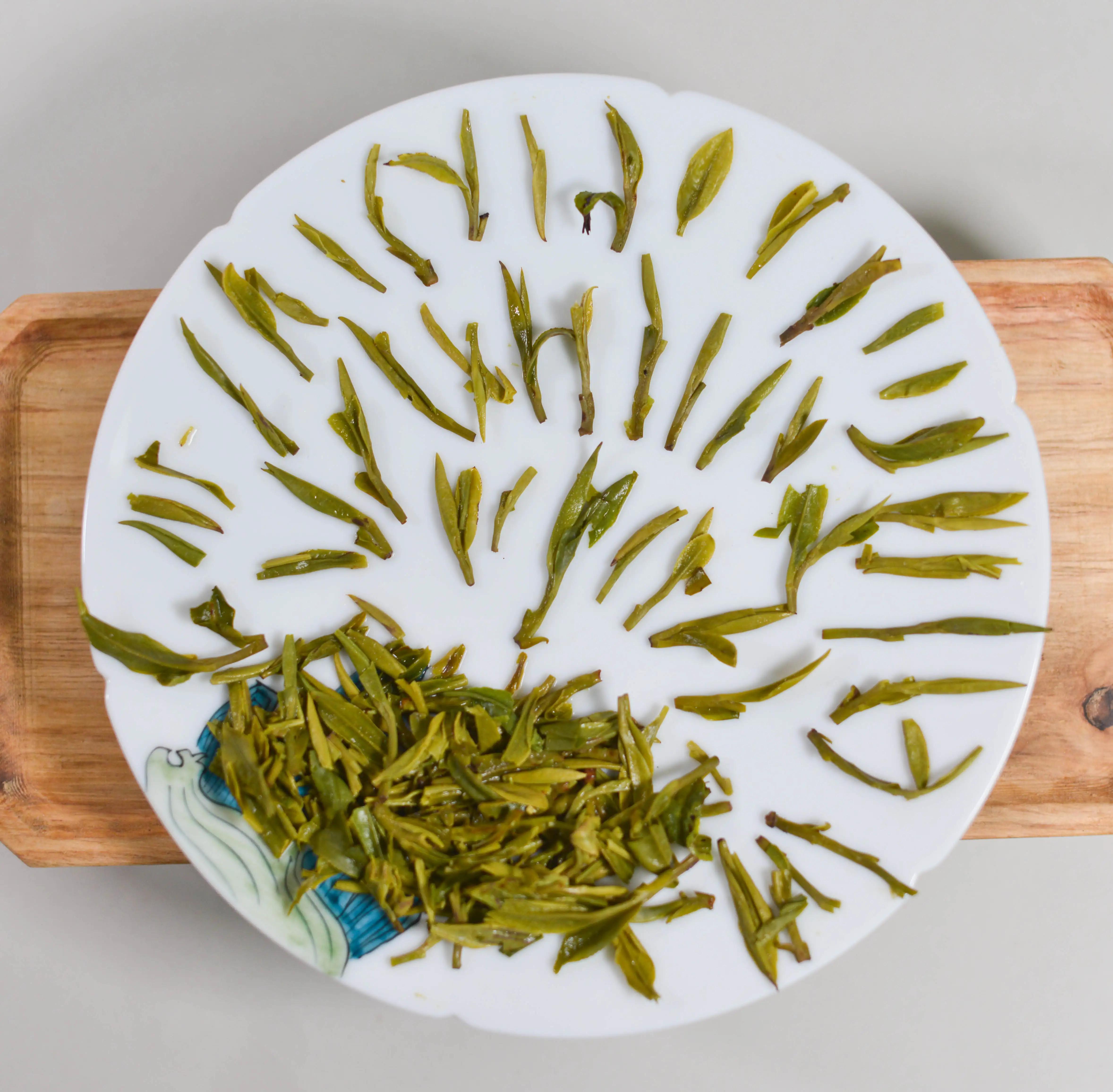 山东水泡的日照绿茶口感能否提升?日照绿茶与龙井茶对冲评测