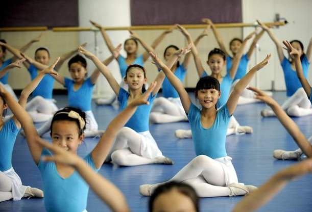 父母之爱子，则为之计深远