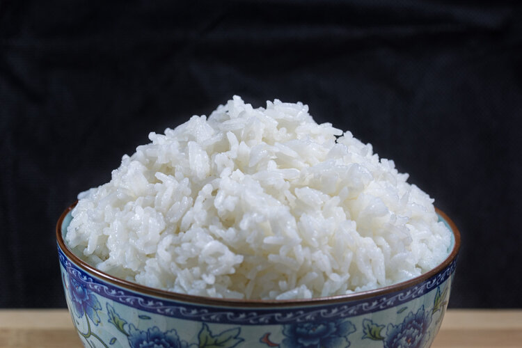 米饭、馒头和面条三种主食哪种更容易升血糖？