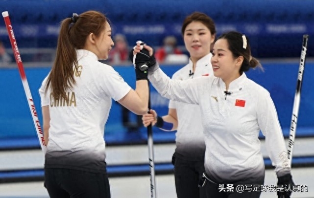 又赢了！连克上届冬奥冠亚军！中国女子冰壶队苦战逆转战胜韩国