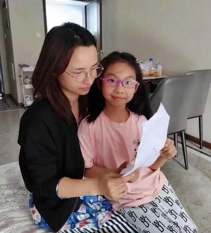 锦江小学开展了第十一届心理健康月的第一个主题队会活动
