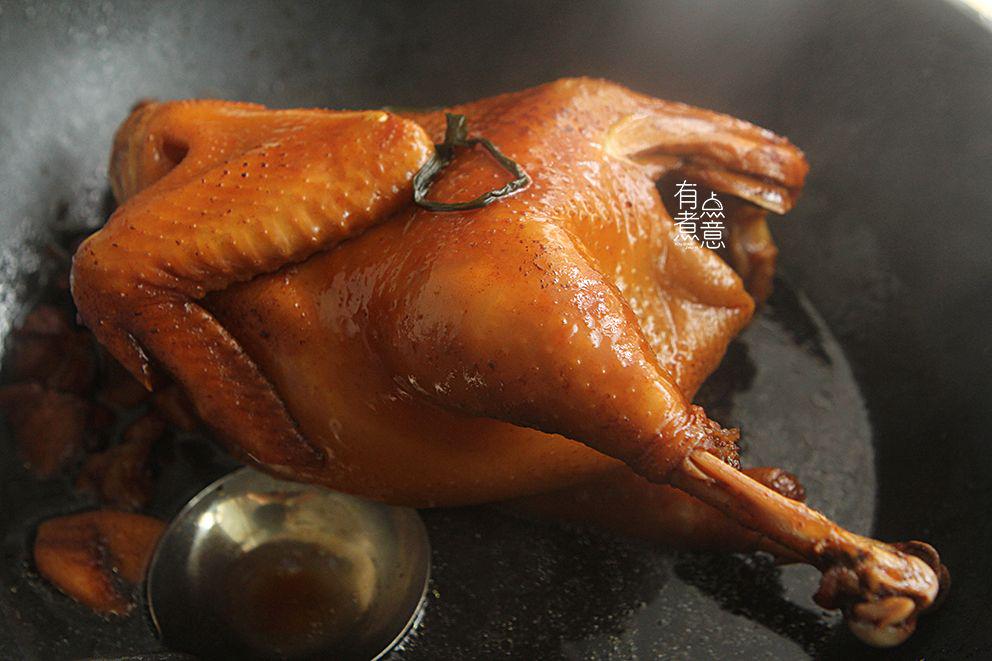 教你做广东豉油鸡，皮脆肉嫩，做法简单，一次做成功，真美味