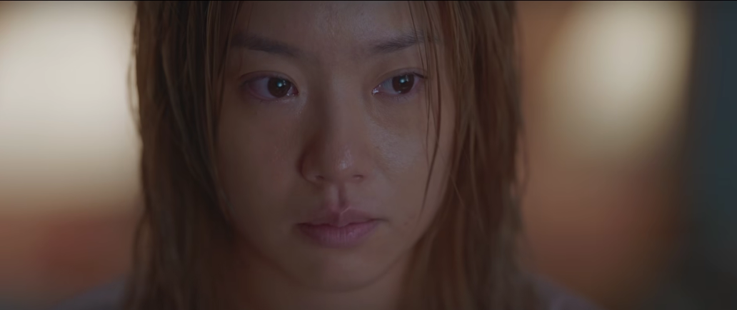 30岁老人狂奔的国产喜剧！满是狗的血，超“大尺度”的夜店群剧