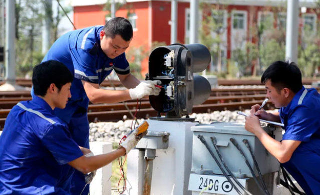 毕业想进铁路局，这4个专业值得学生考虑，招聘数量多且待遇好