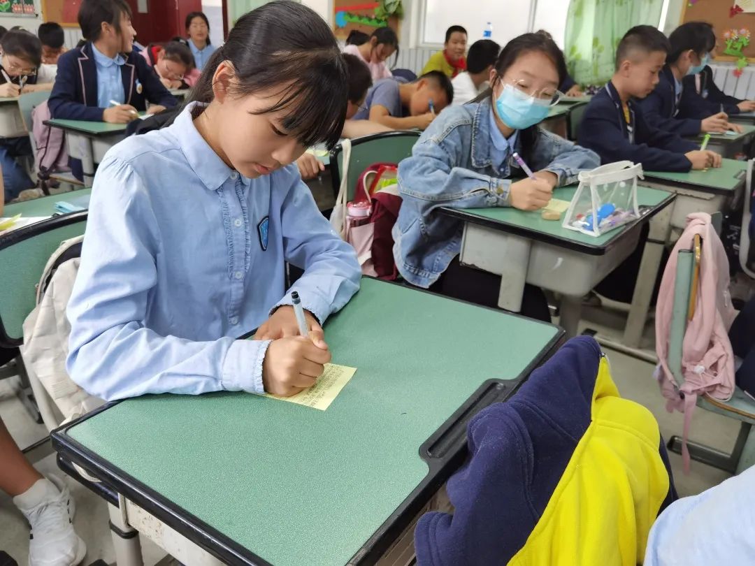 光阴的故事——天府新区白沙小学开展毕业班心理团辅活动