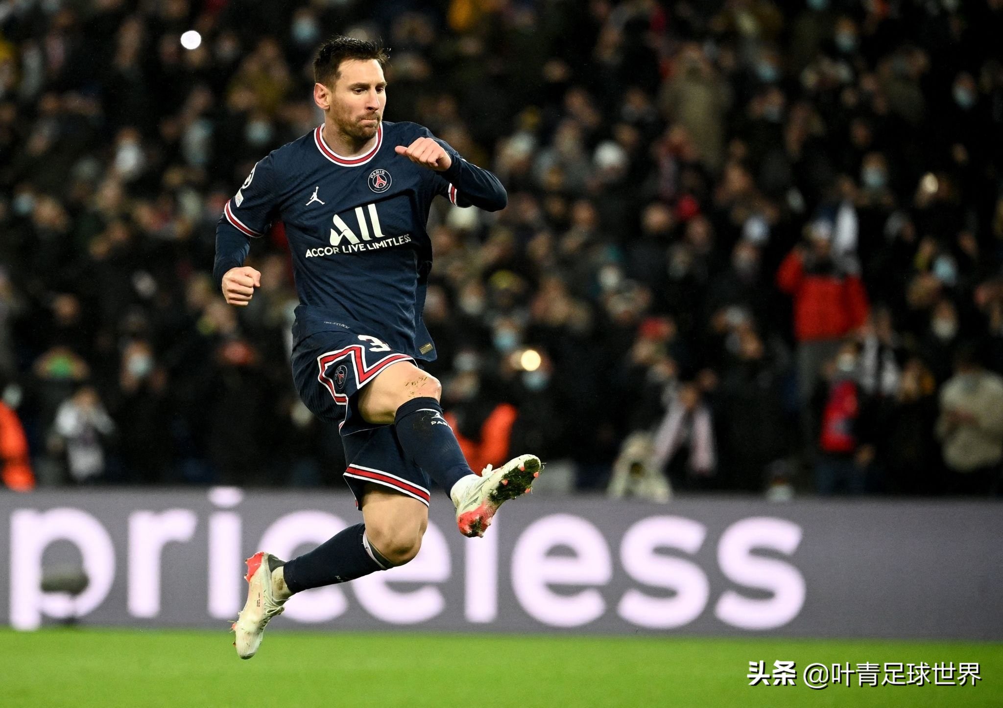 巴黎圣日耳曼足球俱（创历史新高！大巴黎赚翻了：年入7亿欧元，梅西贡献1.3亿）