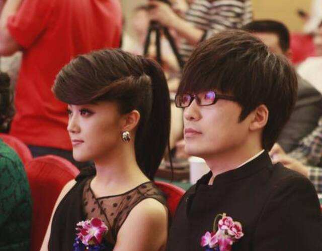 从兄妹相称到夫妻，结婚后两年离婚，玖月奇迹最后还是走到了今天