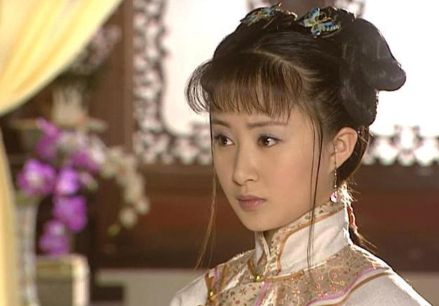 女星“生图”藏不住，颜值崩塌，戚薇躺枪，还不如早年漂亮，真惨
