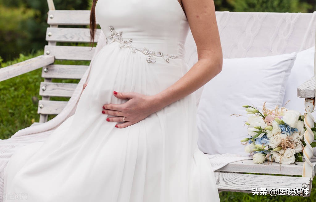 备孕要隔天滚床单，而不是每天？这2个注意事项，或许你用得上