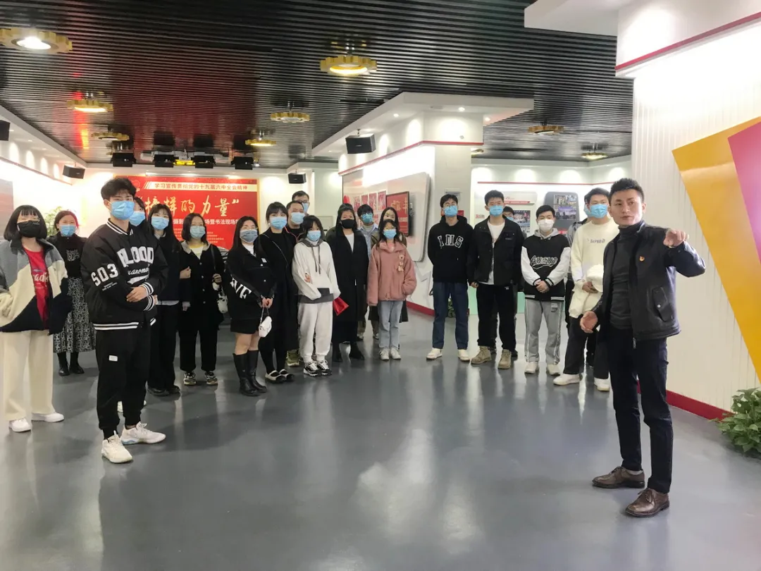 “回家乡 看发展”——返乡大学生参观海峡国际五金机电城
