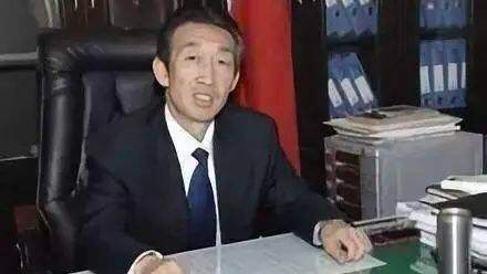 煤老板“称霸一方”，当众打县委书记的耳光，为建豪宅改黄河河道