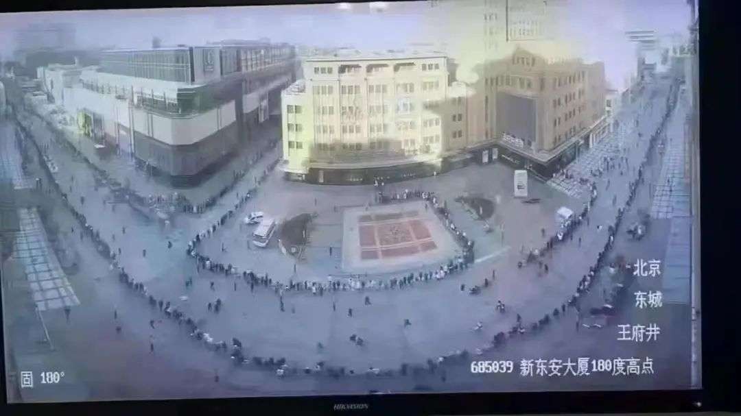 不靠倒卖“冰墩墩”，腾讯、快手、微博谁借冬奥会“闷声发大财”？