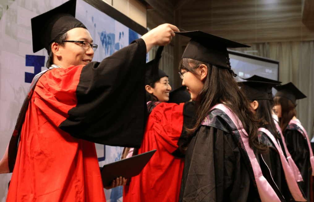 考上大学之后，才知道本科和专科的差距，学生可别后悔