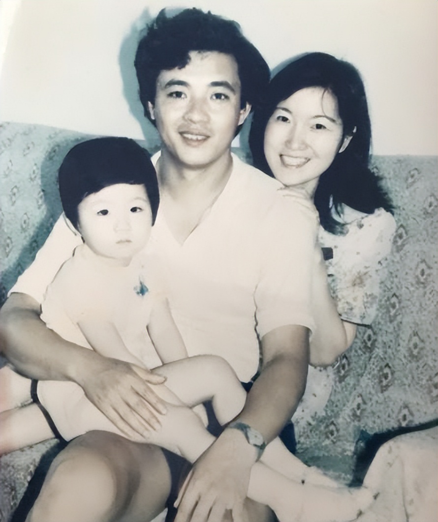 玻璃美人蒋小涵嫁圈外老公36岁大龄生子爱情事业双丰收