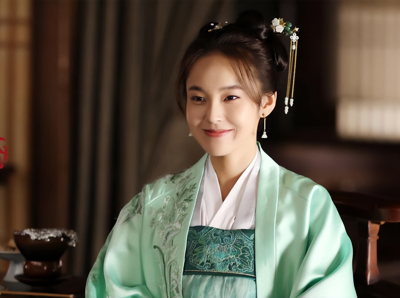 张佳宁:撮合亲妈二婚,不原谅生父20年,亲舅舅张晓龙把她当女儿