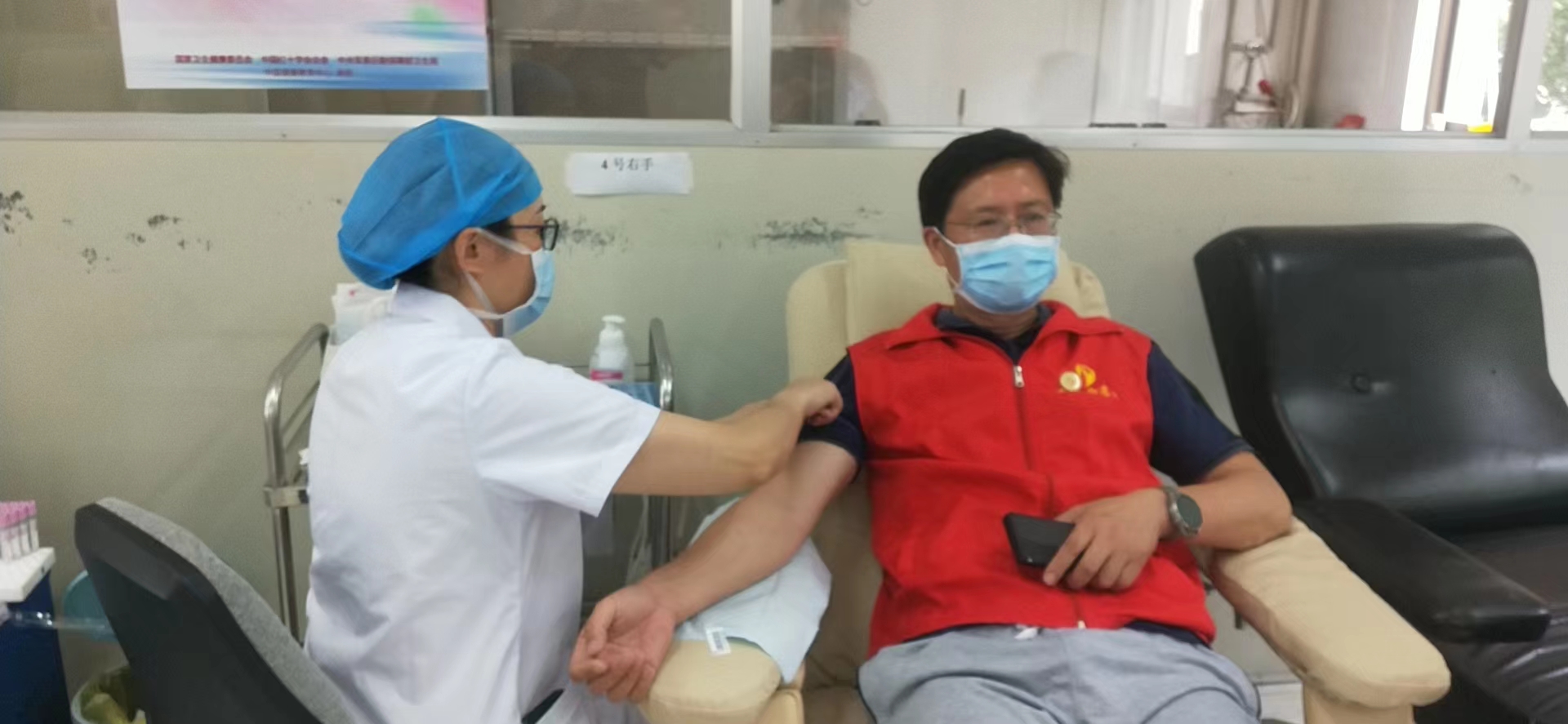 江苏泰兴：热血汇聚 传递爱心