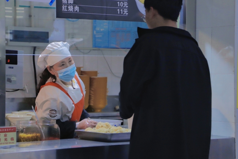 共同抗疫·各司其职 | 清明节假期的贵大人