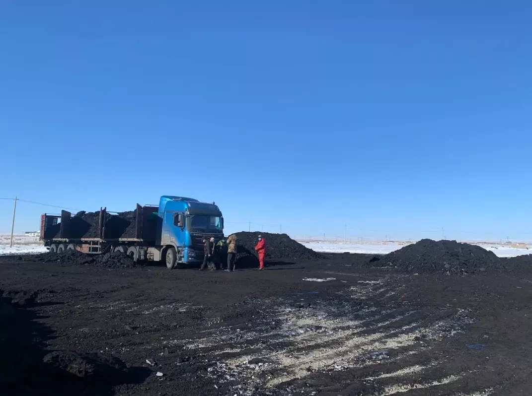 锡林浩特的煤今日一吨多少钱（锡林浩特乌煤公司）