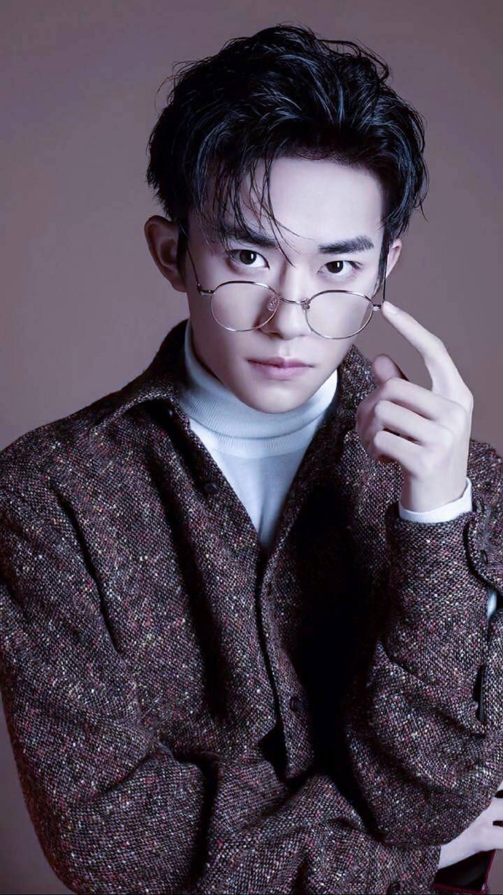 满脸痘,脸型崎岖,皮肤黑!生图里的明星,让我看见了人间真实