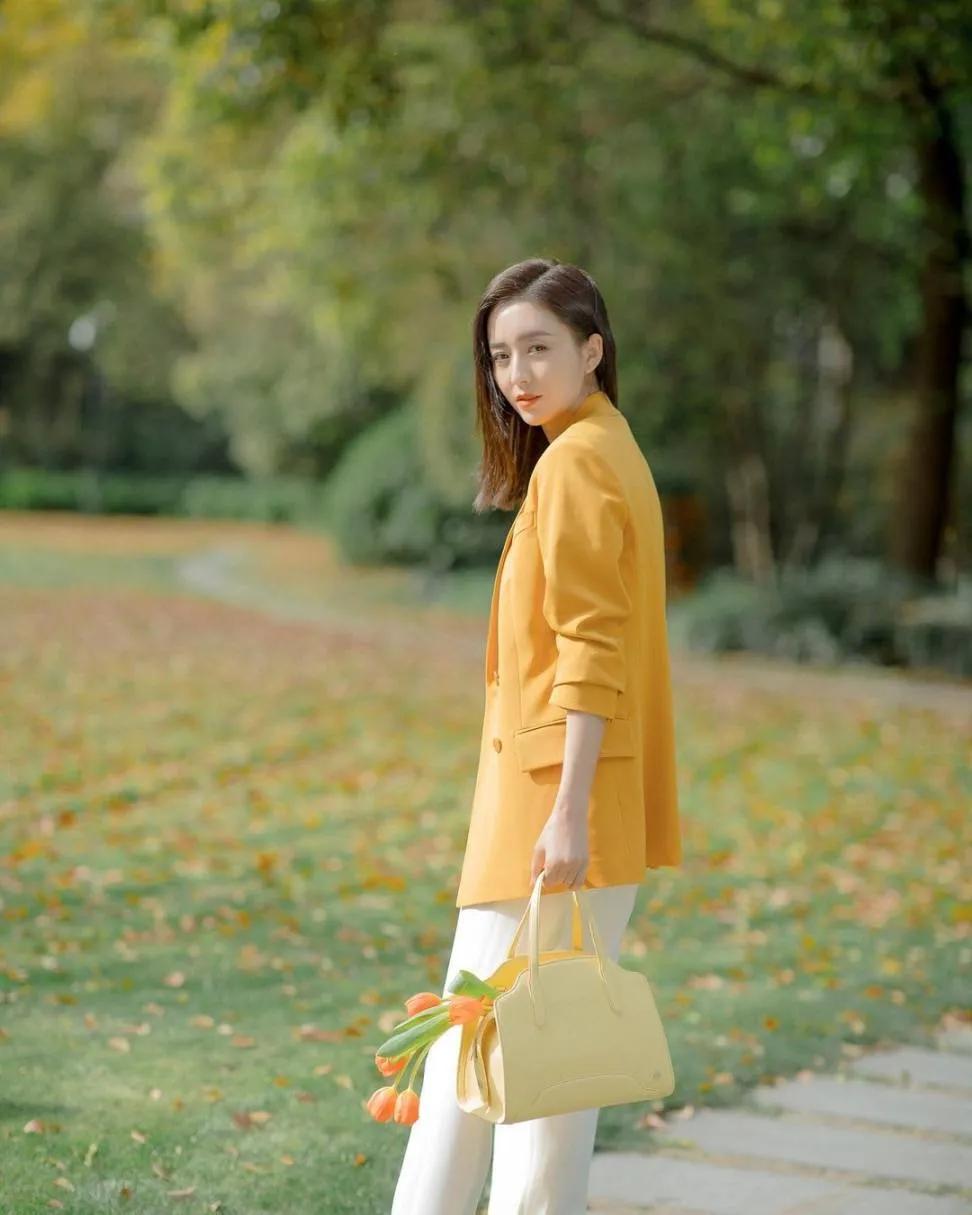 佟丽娅这姐姐不成团太可惜了吧