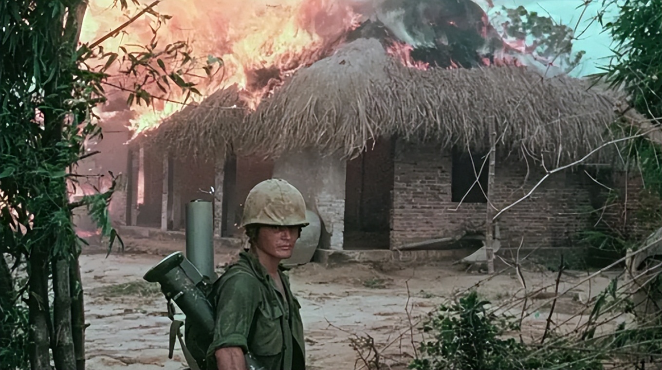 越南战争，落入美军手中的越南女兵，竟被用动物进行刑讯逼供？