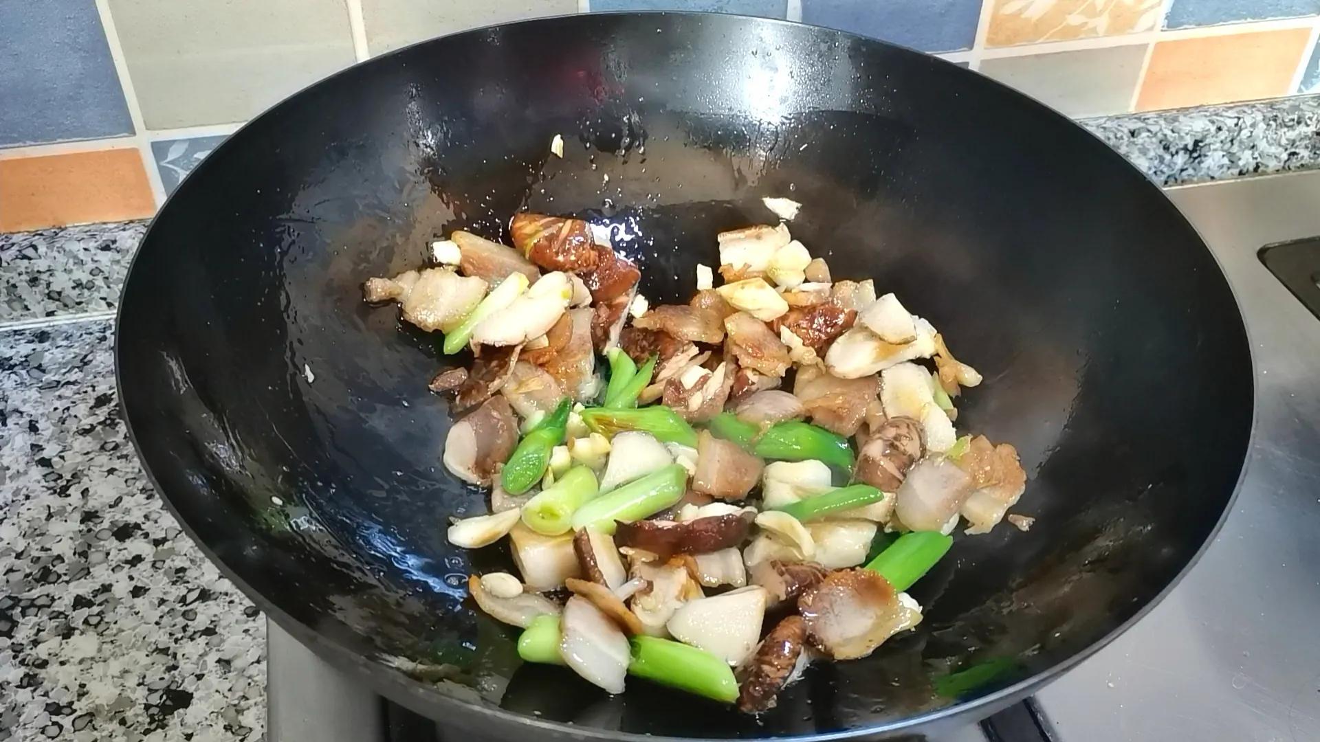 红薯粉怎么做好吃（手把手教你做好吃红薯粉）