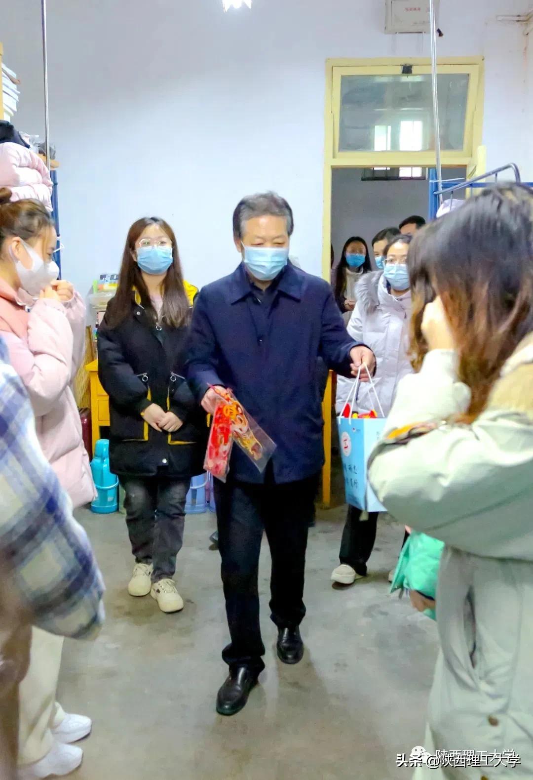 宅宿抗疫丨看理工学子花式宿舍生活