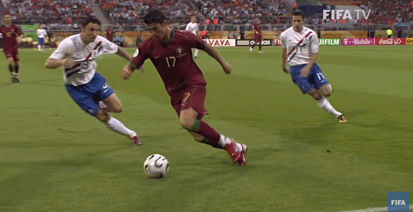 06世界杯荷兰对葡萄牙全场视频（世界杯史上最疯狂的比赛，荷兰葡萄牙上演全武行！C罗被踢哭退场）-华海博客