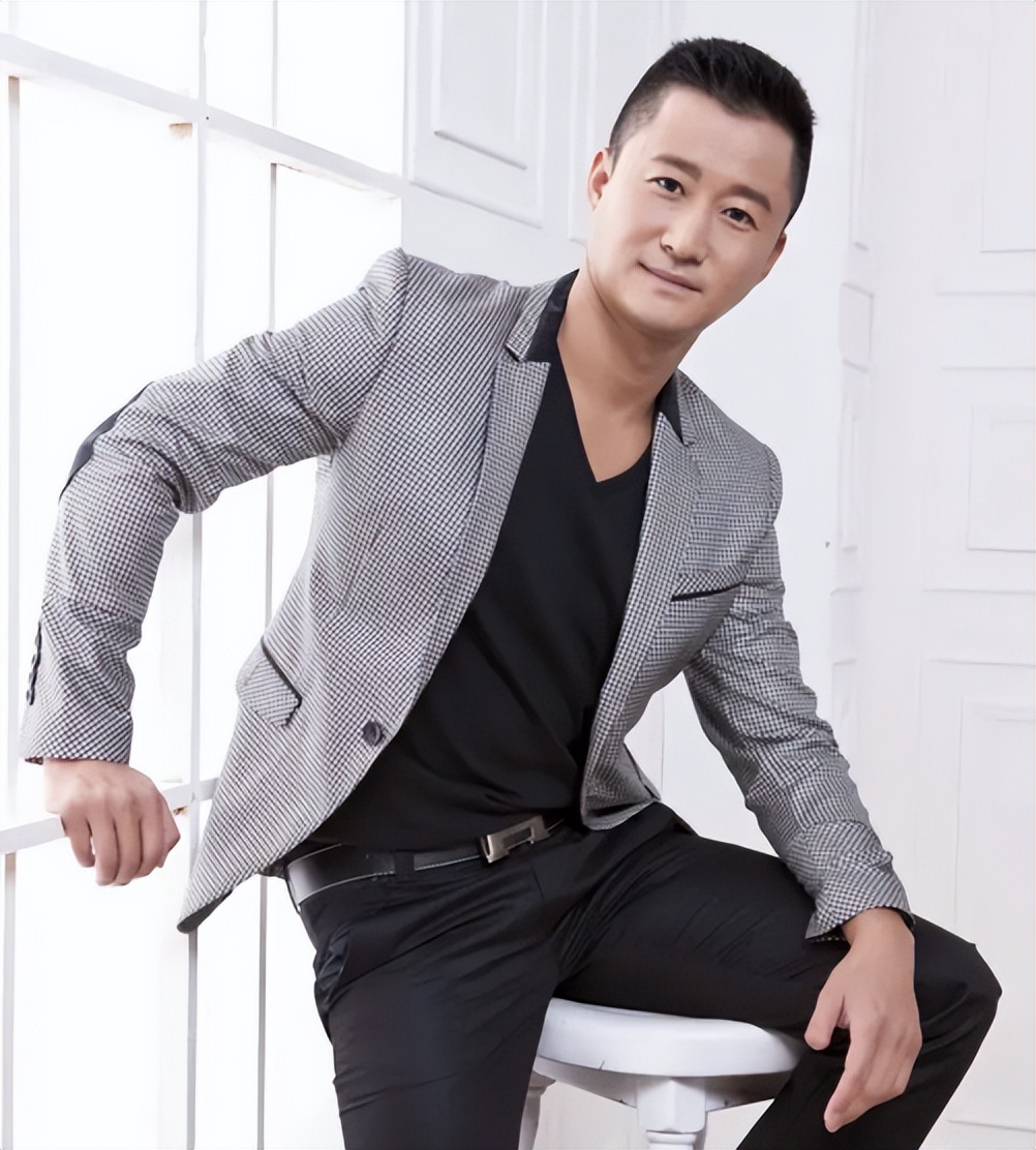 吴京国籍(演员吴京国籍)