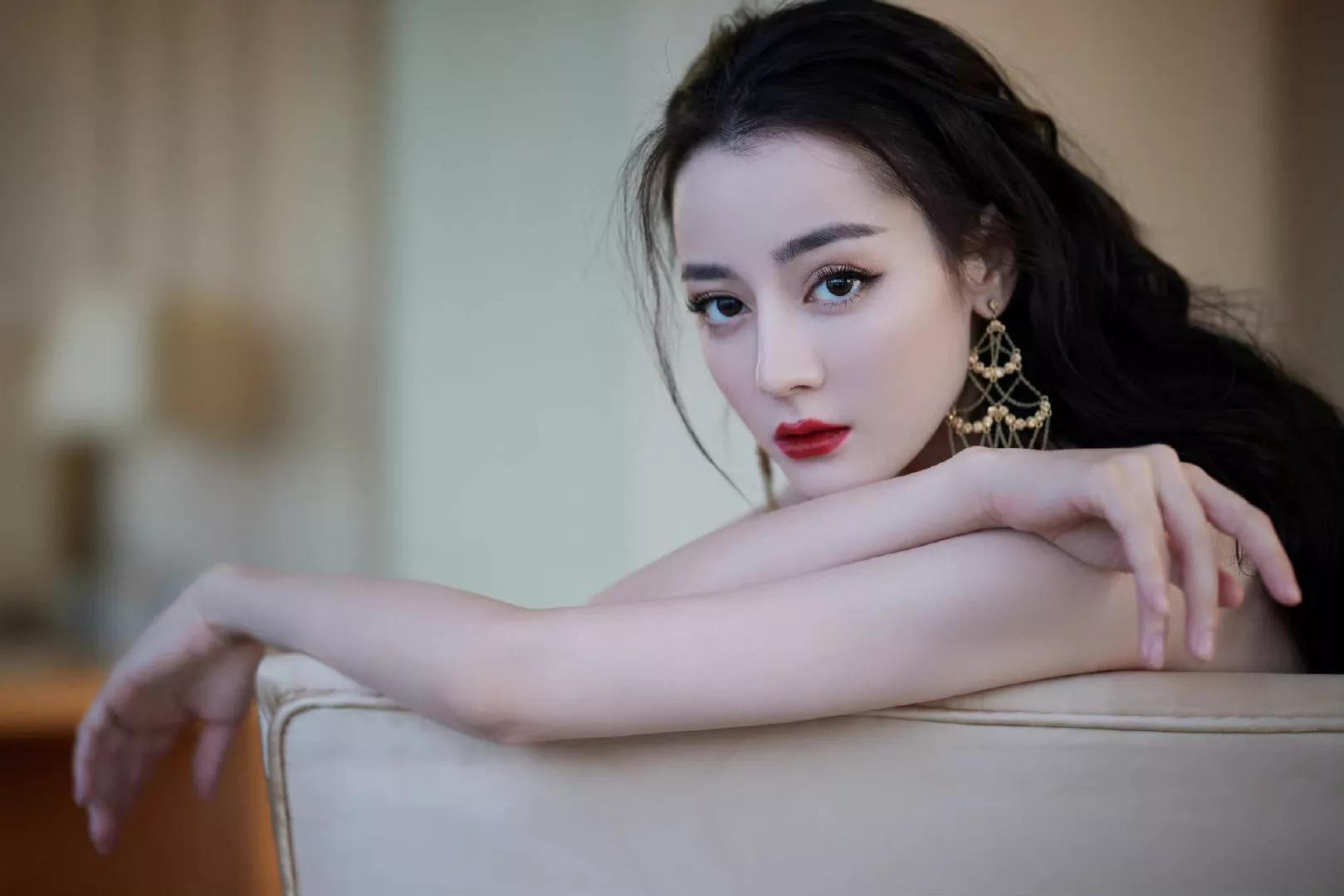 漂亮的迪丽热巴