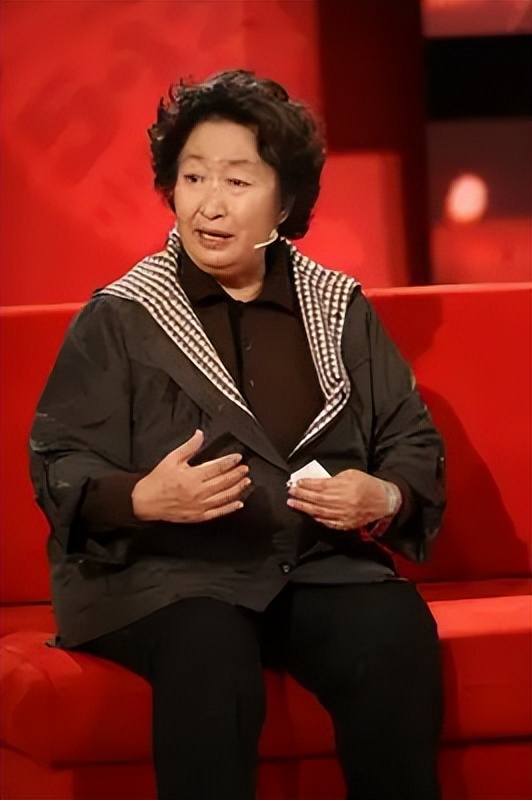 著名演员彭玉：丈夫去世6年后，两个女儿撮合她与亲姐夫再婚