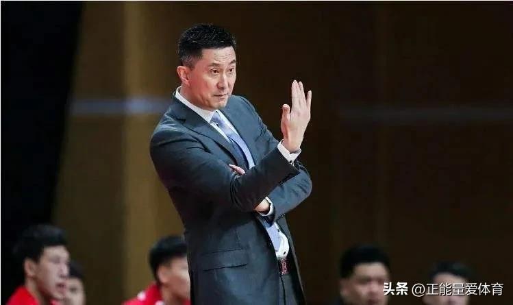 中国男篮历任主教练一览(盘点中国男篮二十年历届主教练)