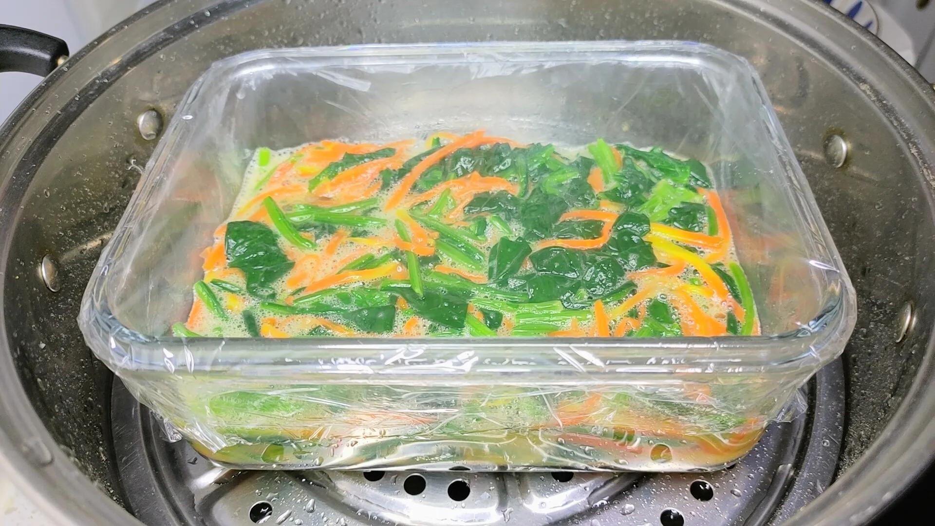 图片[9]-【菠菜鸡蛋卷】做法步骤图 营养爽滑 去饭店都吃不到-起舞食谱网